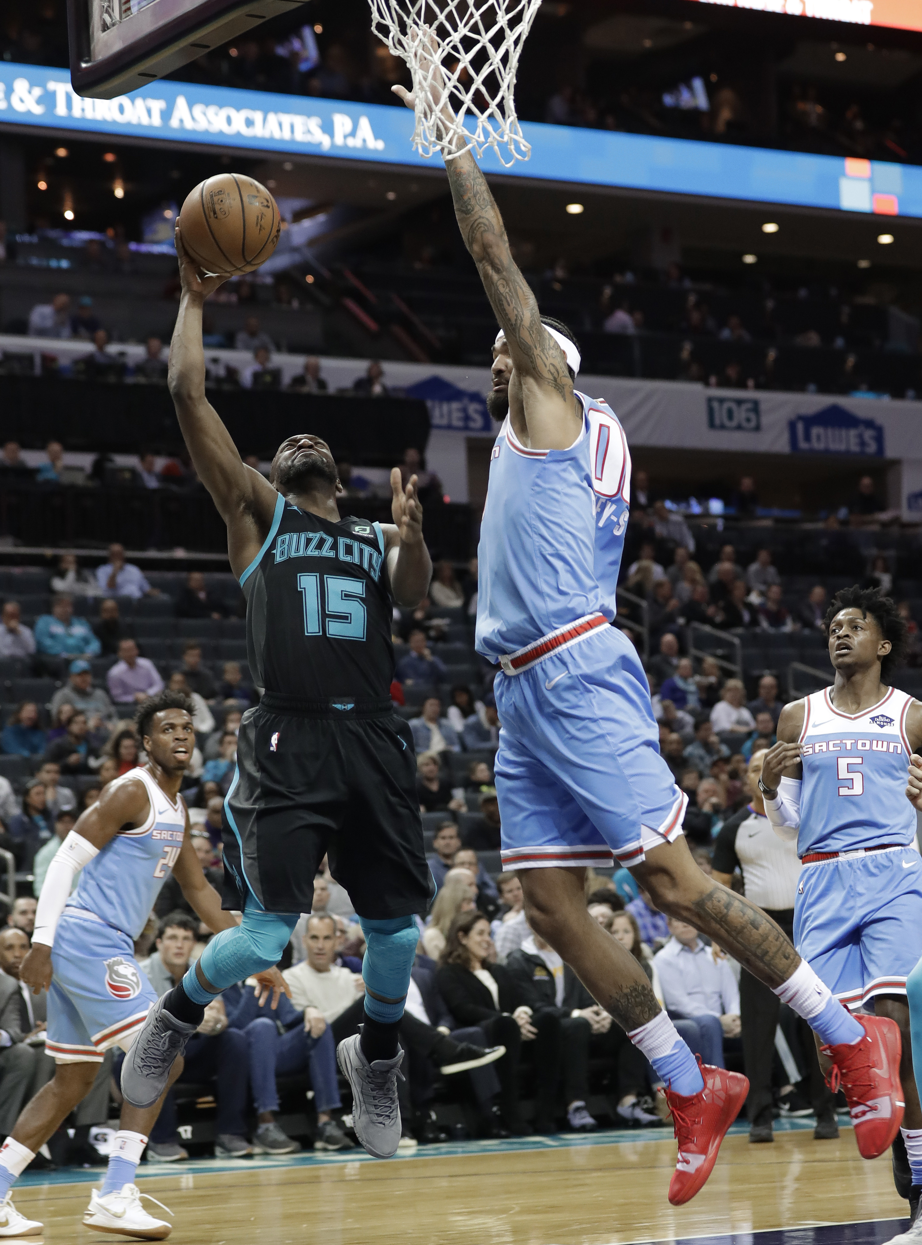 Walker, Hornets return home, beat Kings 114-95