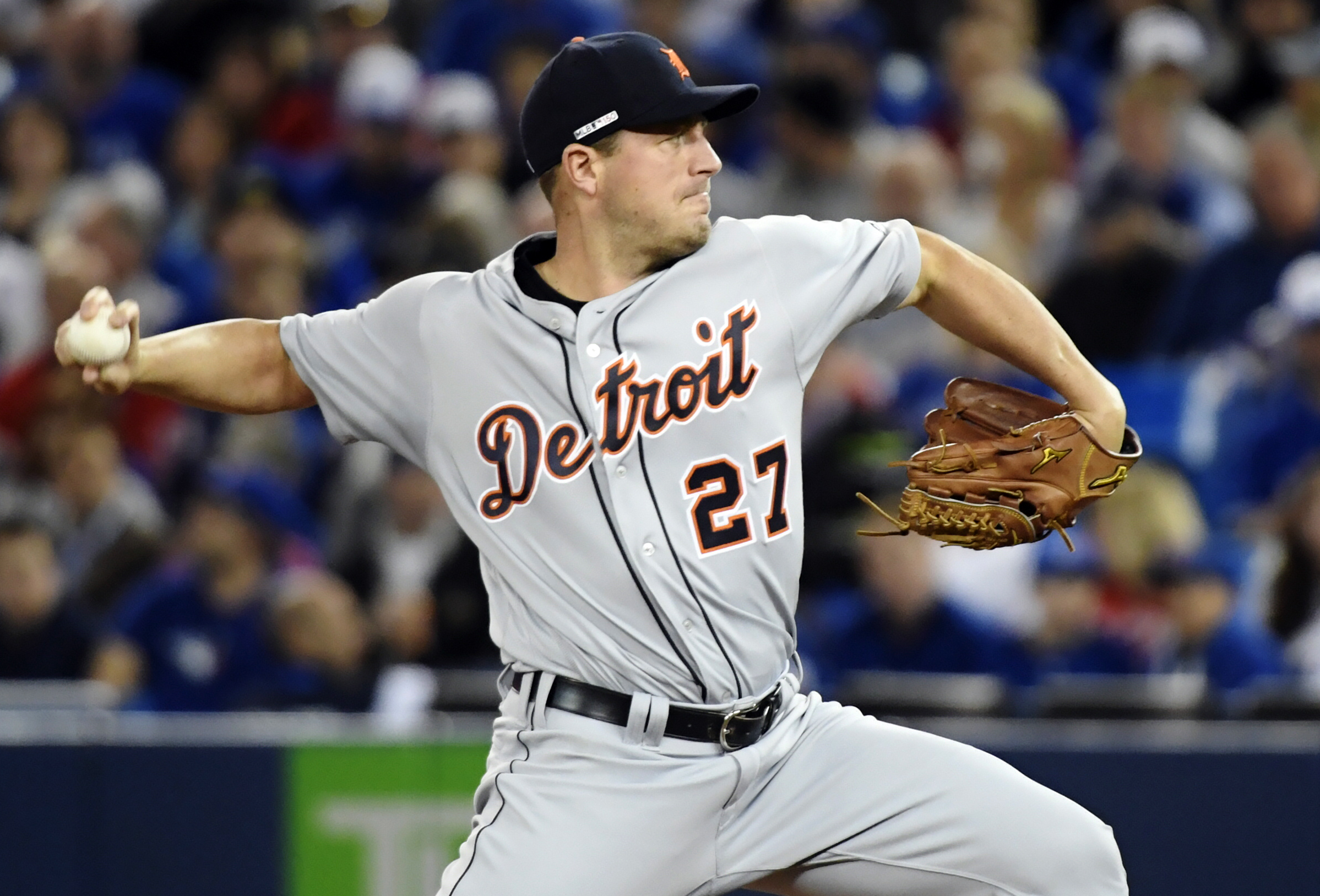 Tigers RHP Zimmermann perfect through 6 innings vs Blue Jays