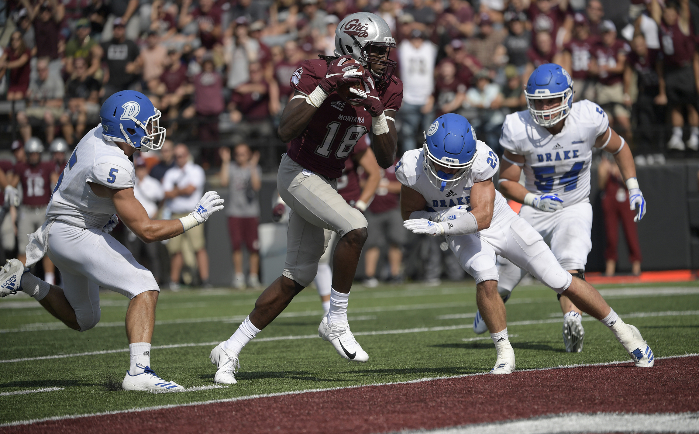 Montana pulls away from Drake 48-16