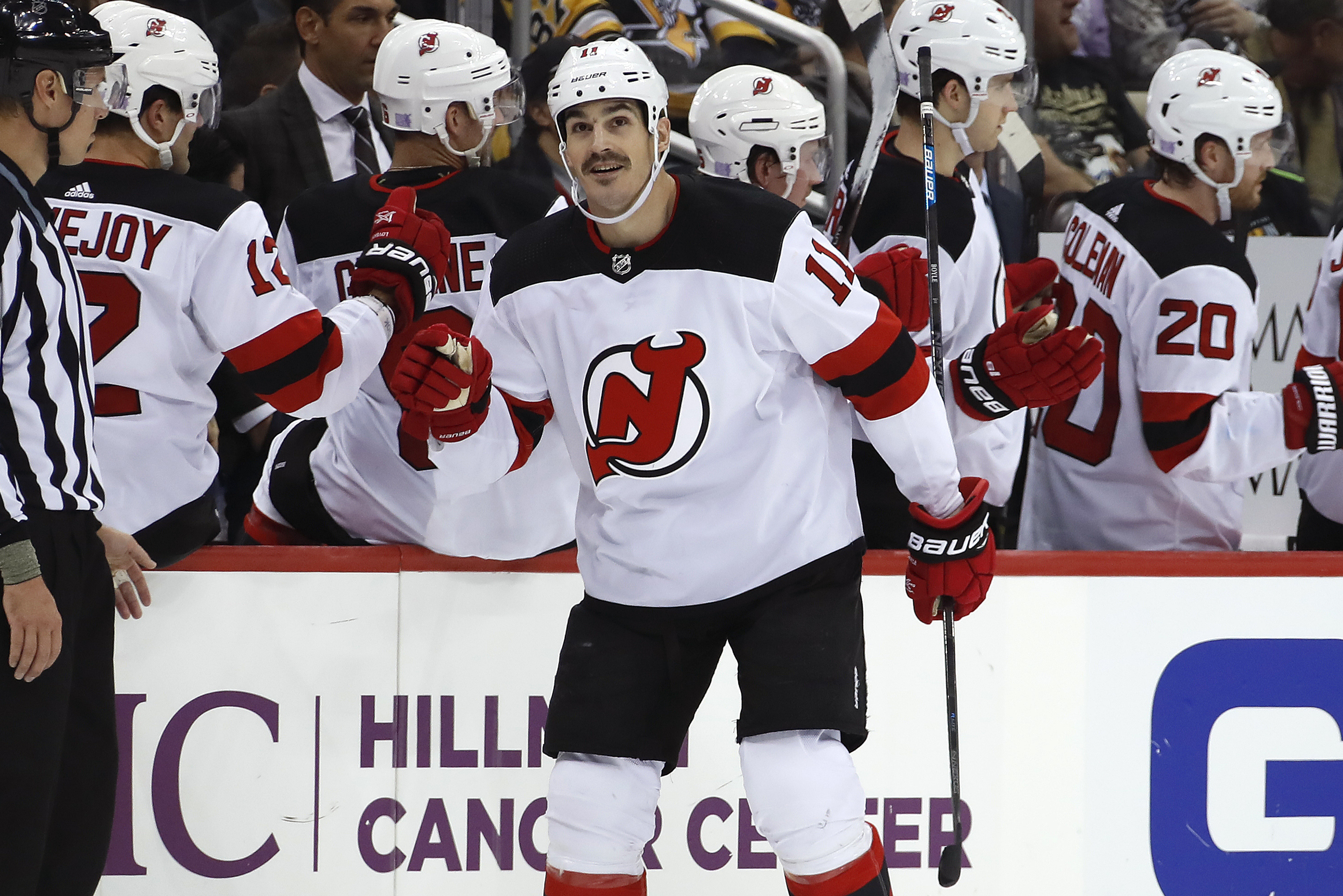 Boyle scores 3 times as Devils beat Penguins 5-1