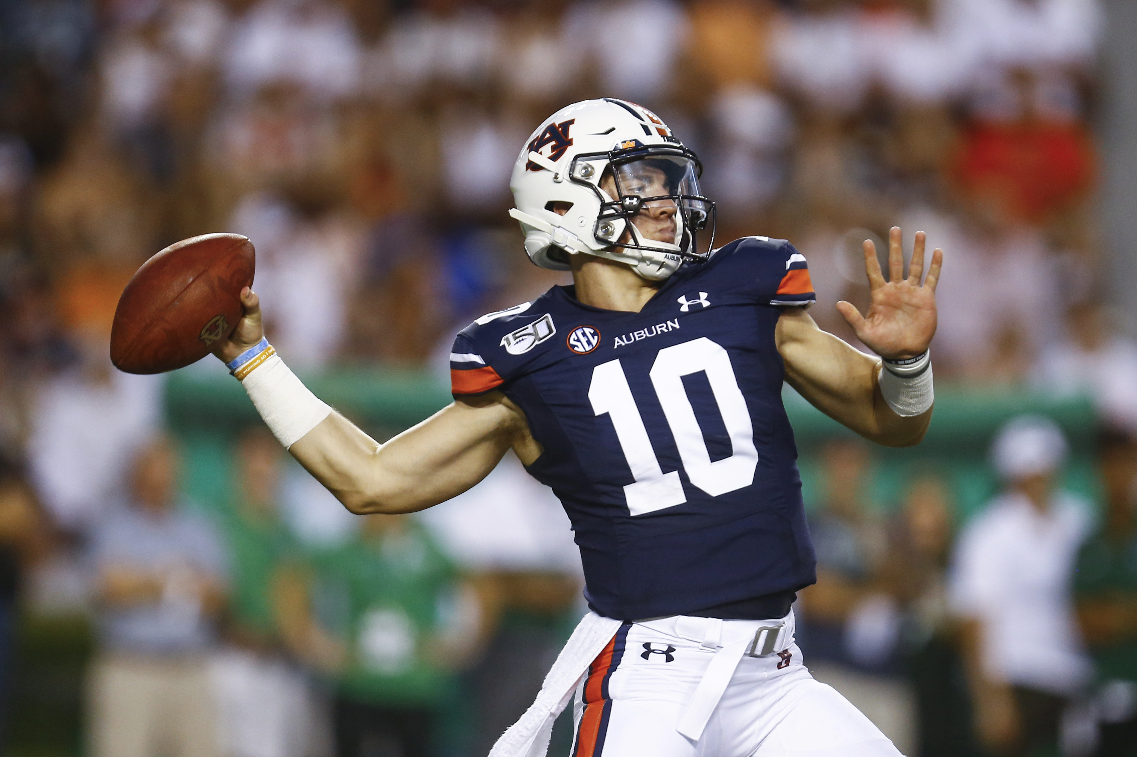 No. 10 Auburn's offense sluggish in 24-6 win over Tulane