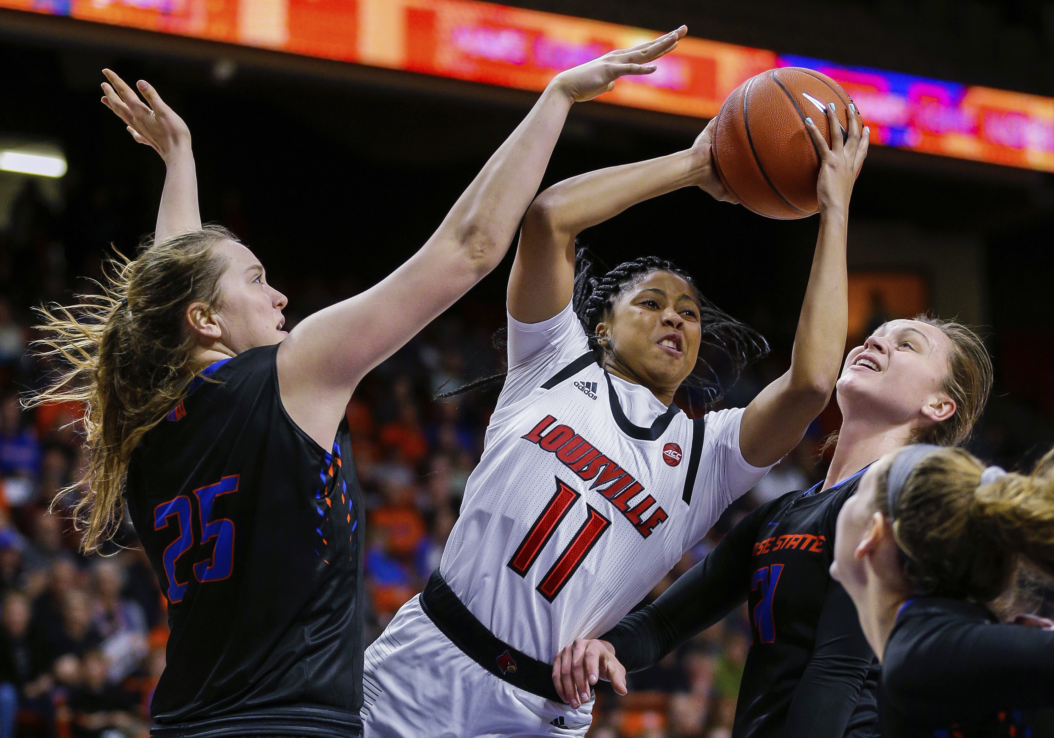 Durr helps No. 5 Louisville run past Boise State