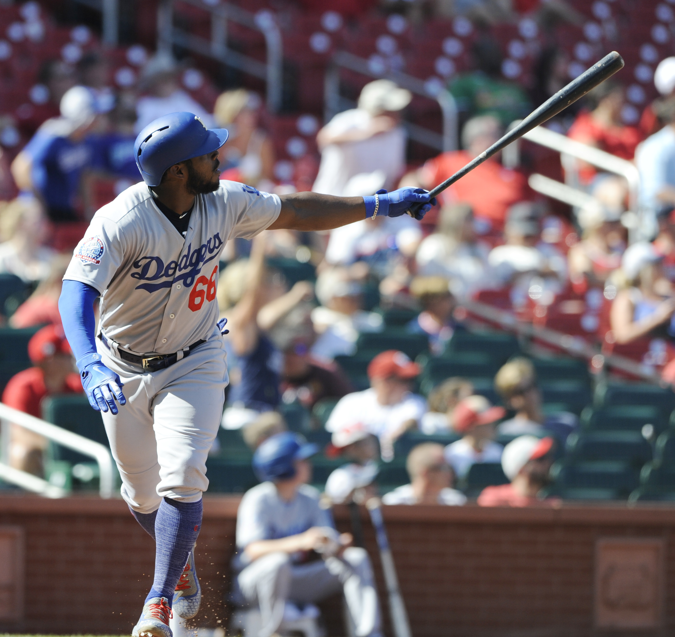 Puig’s 3 homers, 7 RBIs lead Dodgers over Cards 17-4