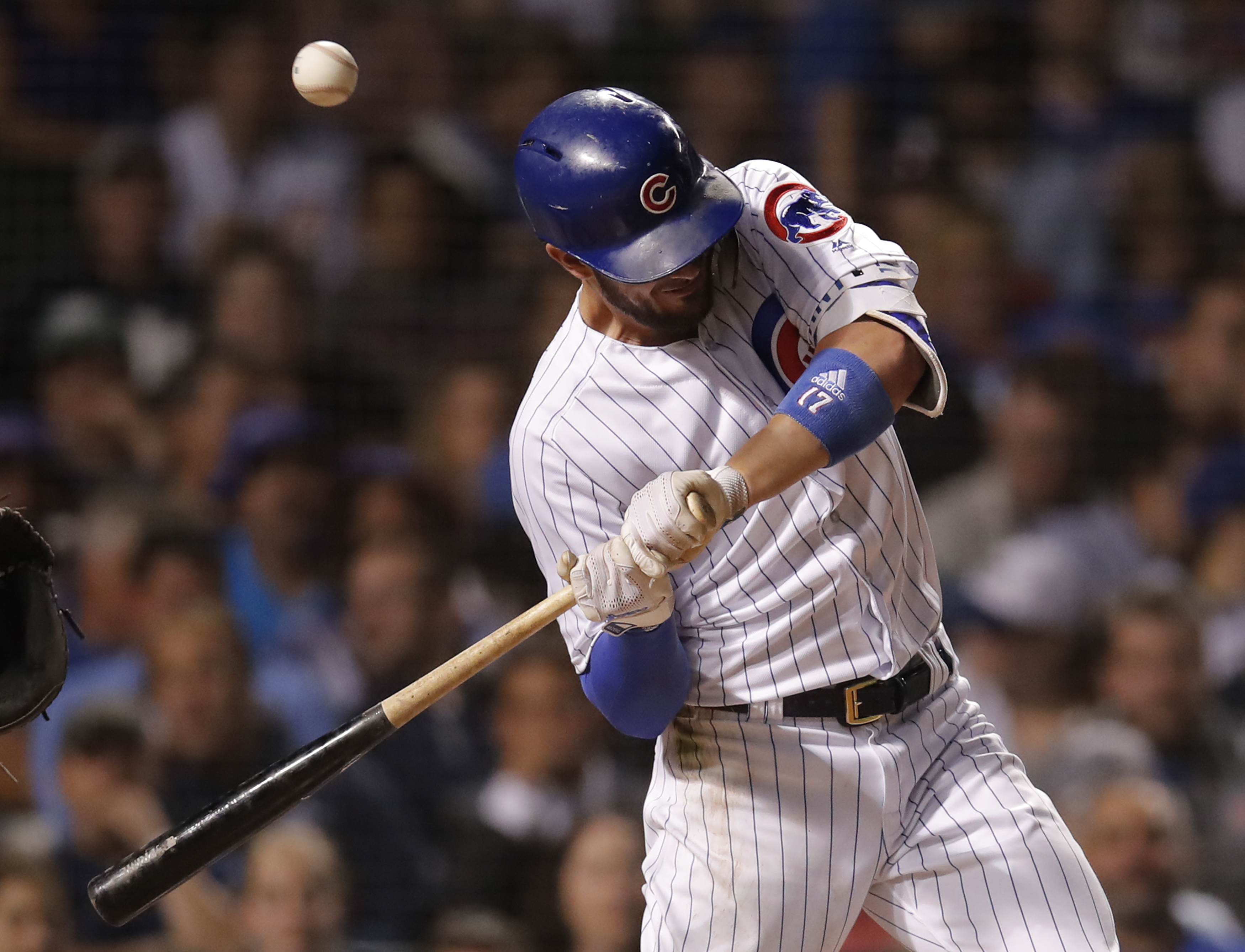 Cubs’ Bryant back after missing 2 games with bruised wrist