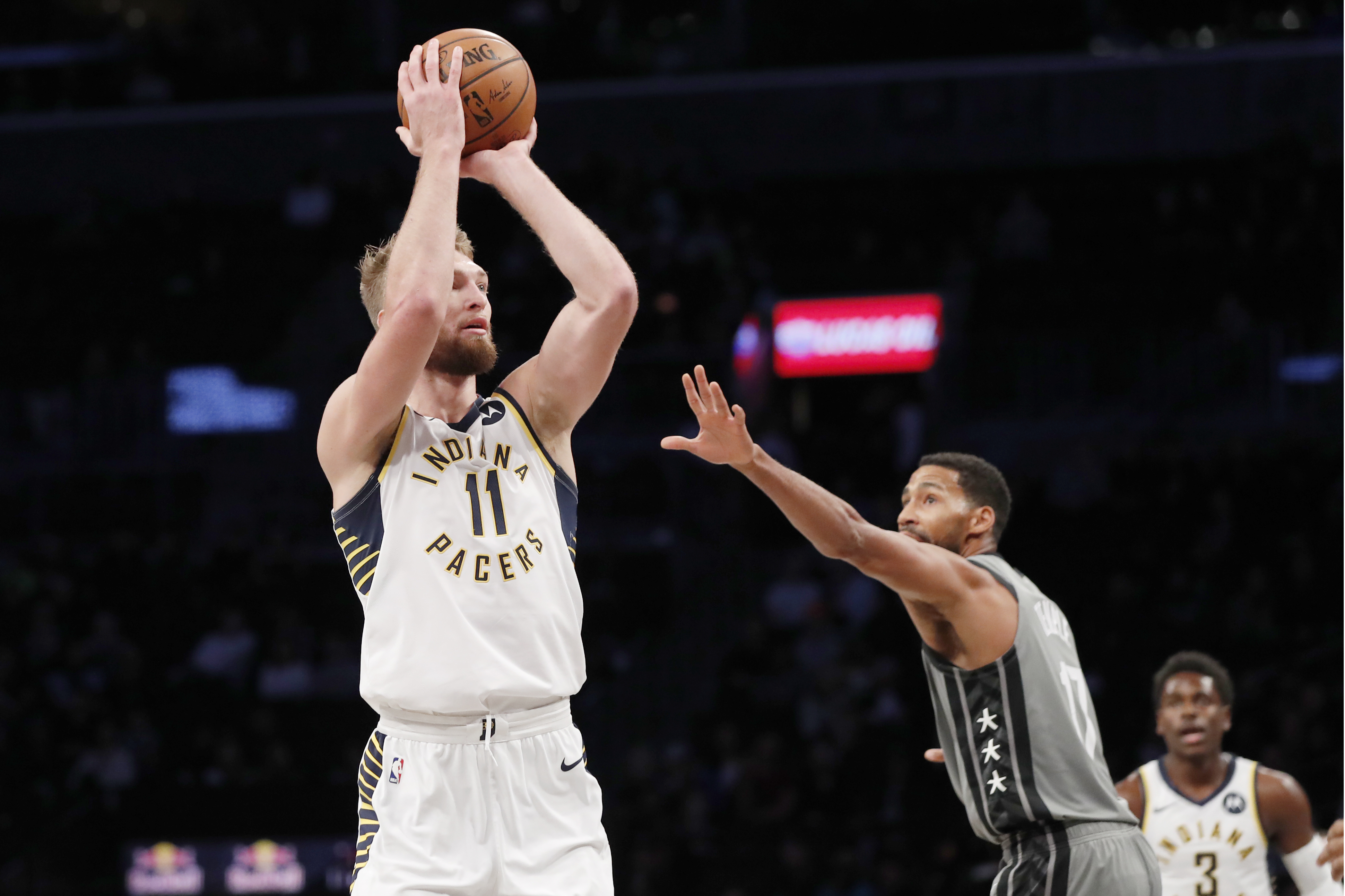 Holiday, Sabonis lead Pacers to easy win over Nets