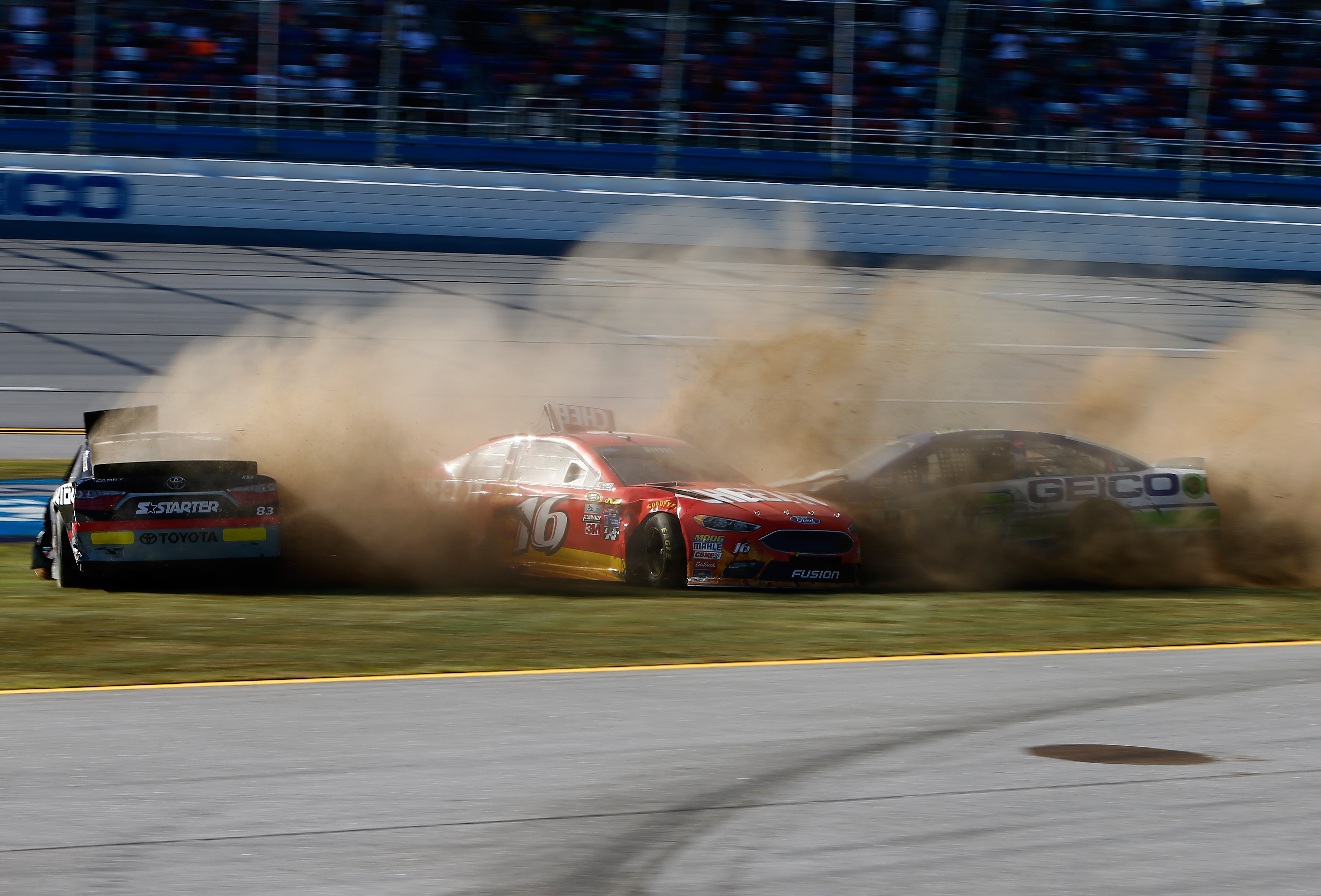 Best photos from Chase race No. 6 at Talladega