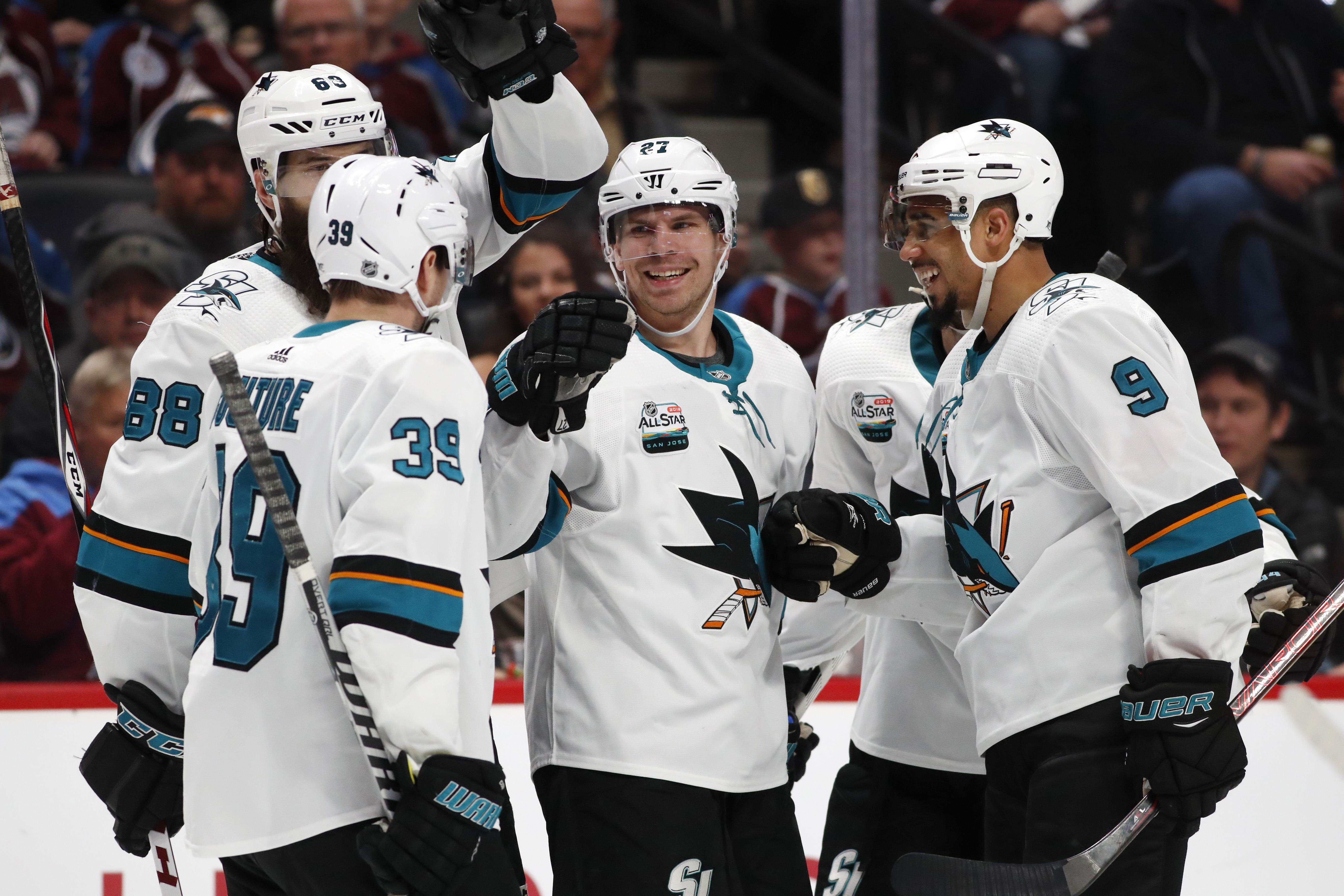 Pavelski, Burns get 4 points each as Sharks beat Avs 5-4