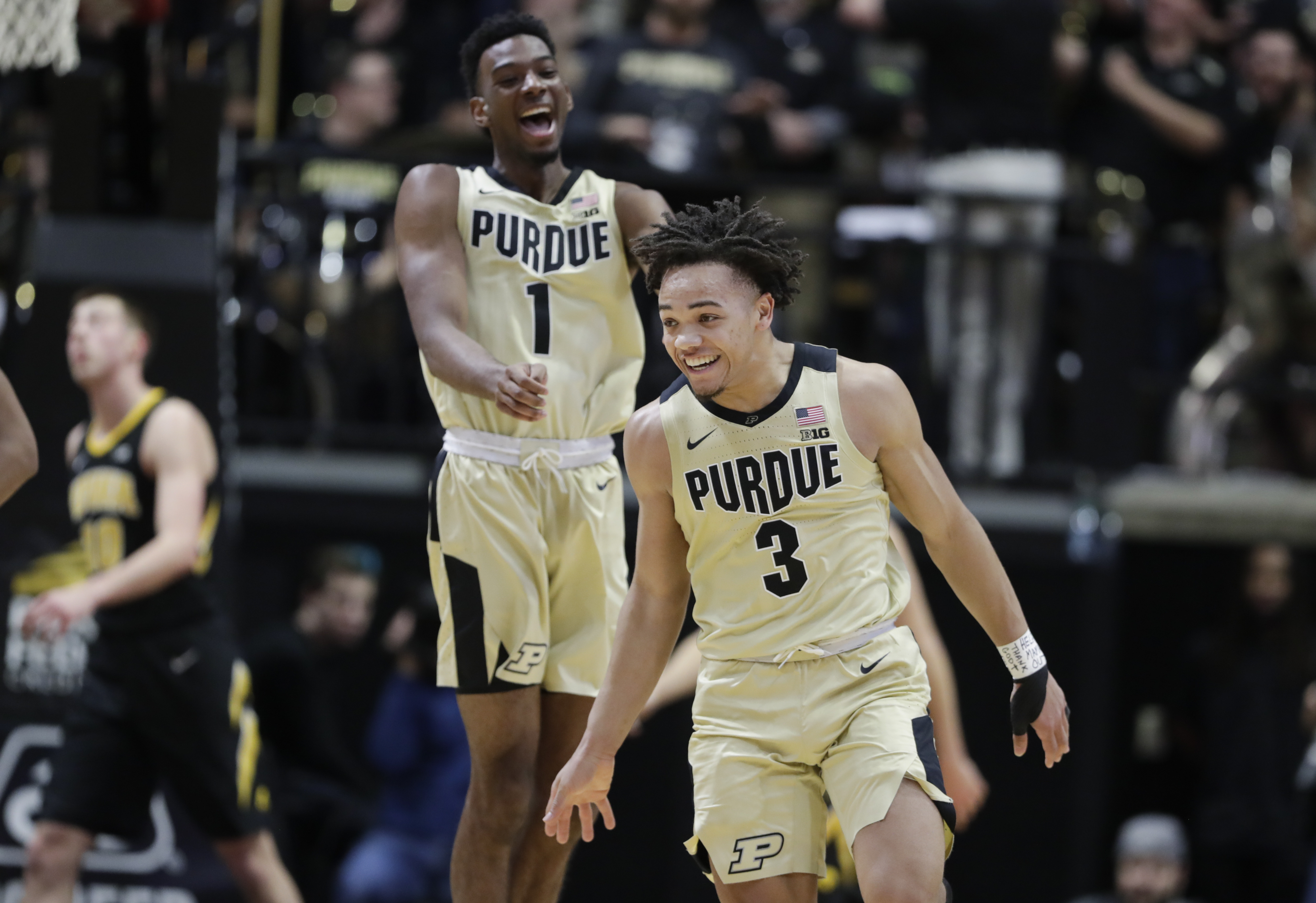 Edwards scores 21 to lead Purdue over No. 25 Iowa, 86-70