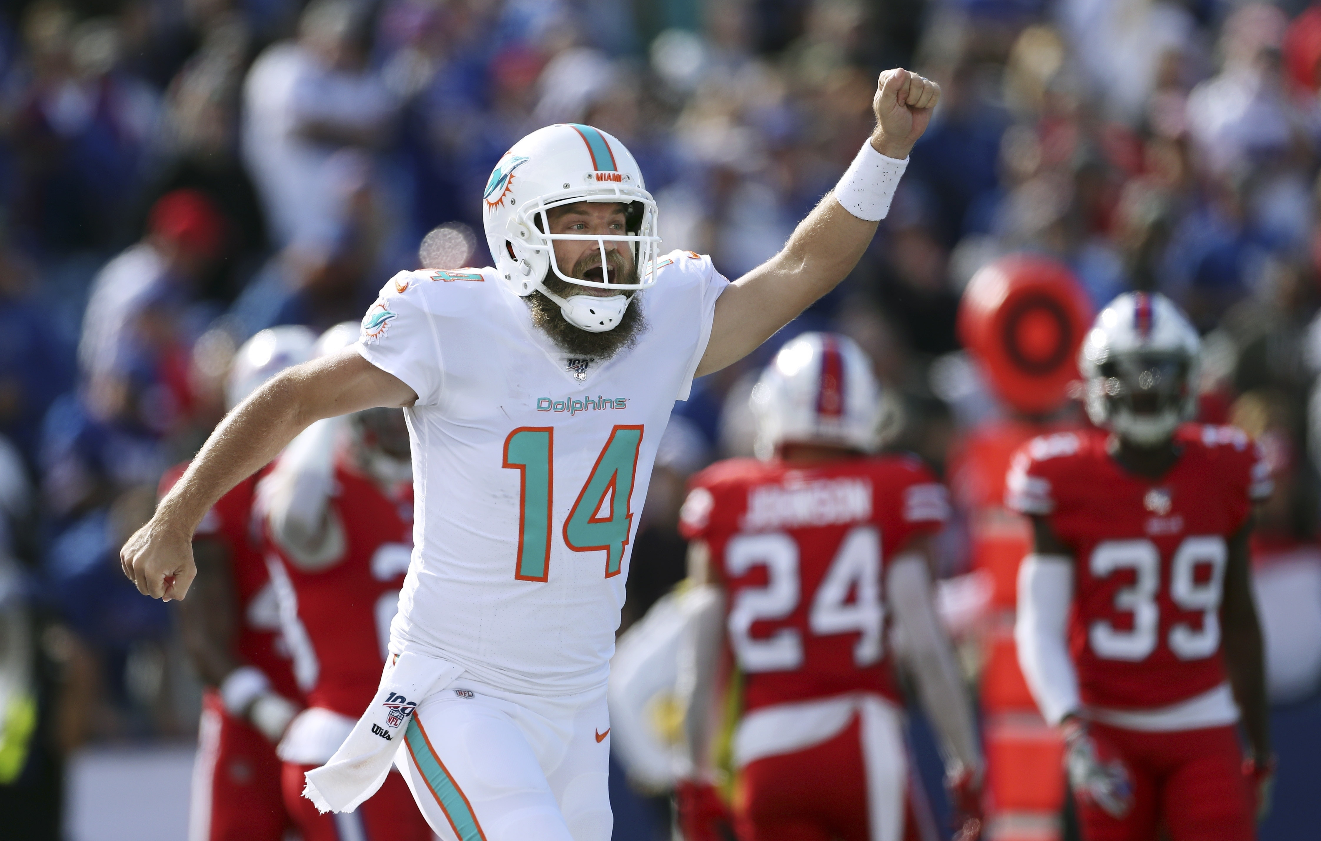 Fitzpatrick provides spark in Dolphins' 31-21 loss to Bills