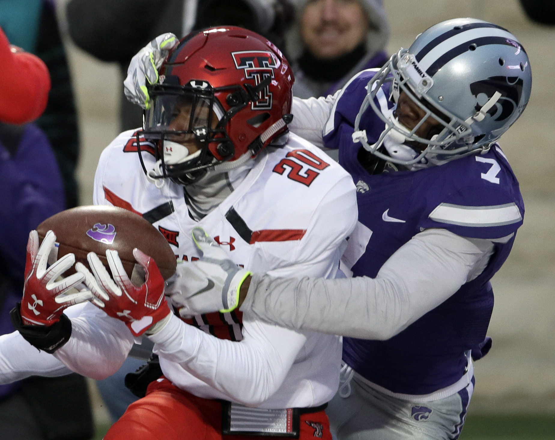 Thompson, defense pace K-State to 21-6 win over Texas Tech