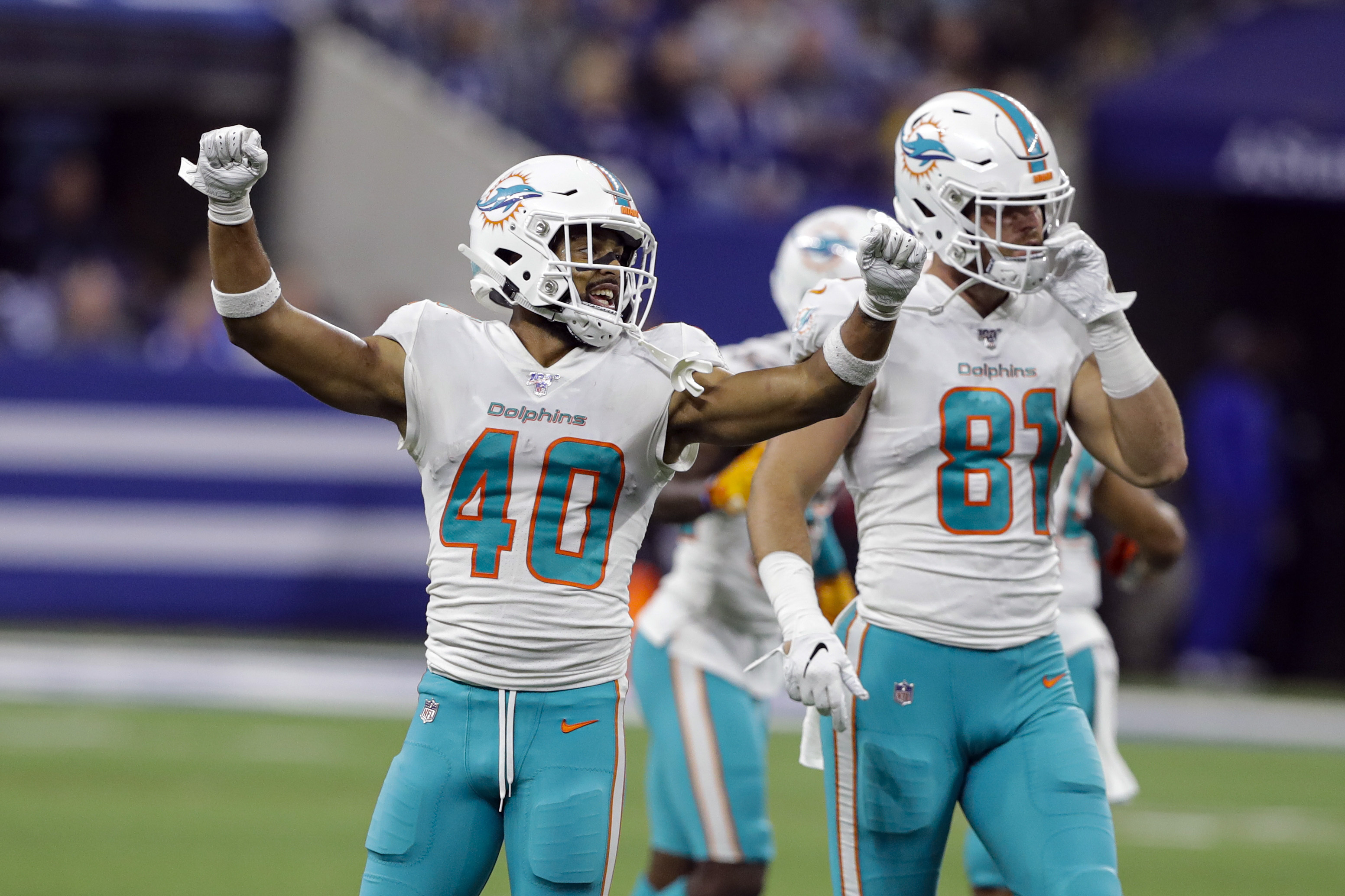 Make it 2 in a row - takeaways help Dolphins' turnaround