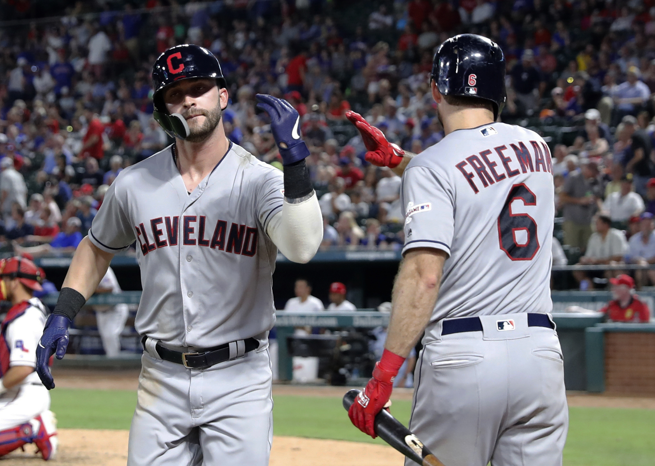 Indians hit 3 straight HRs, Plesac shuts down Rangers, 10-3