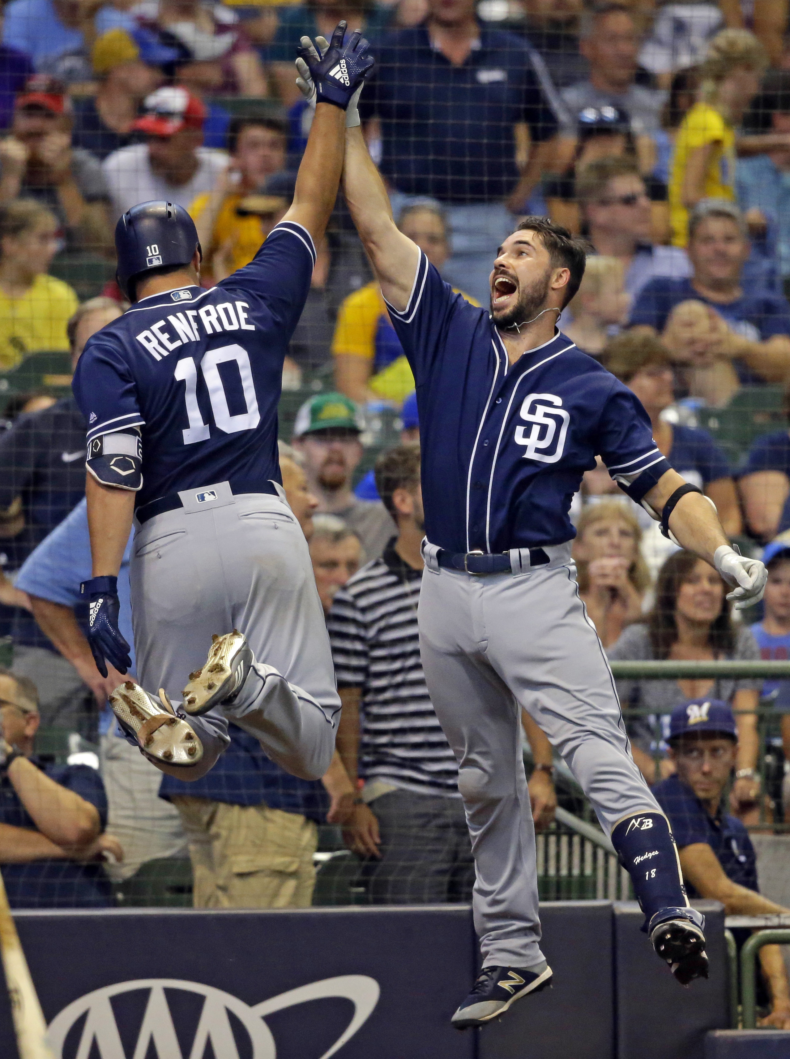 Padres beat Dodgers as Hunter Renfroe homers