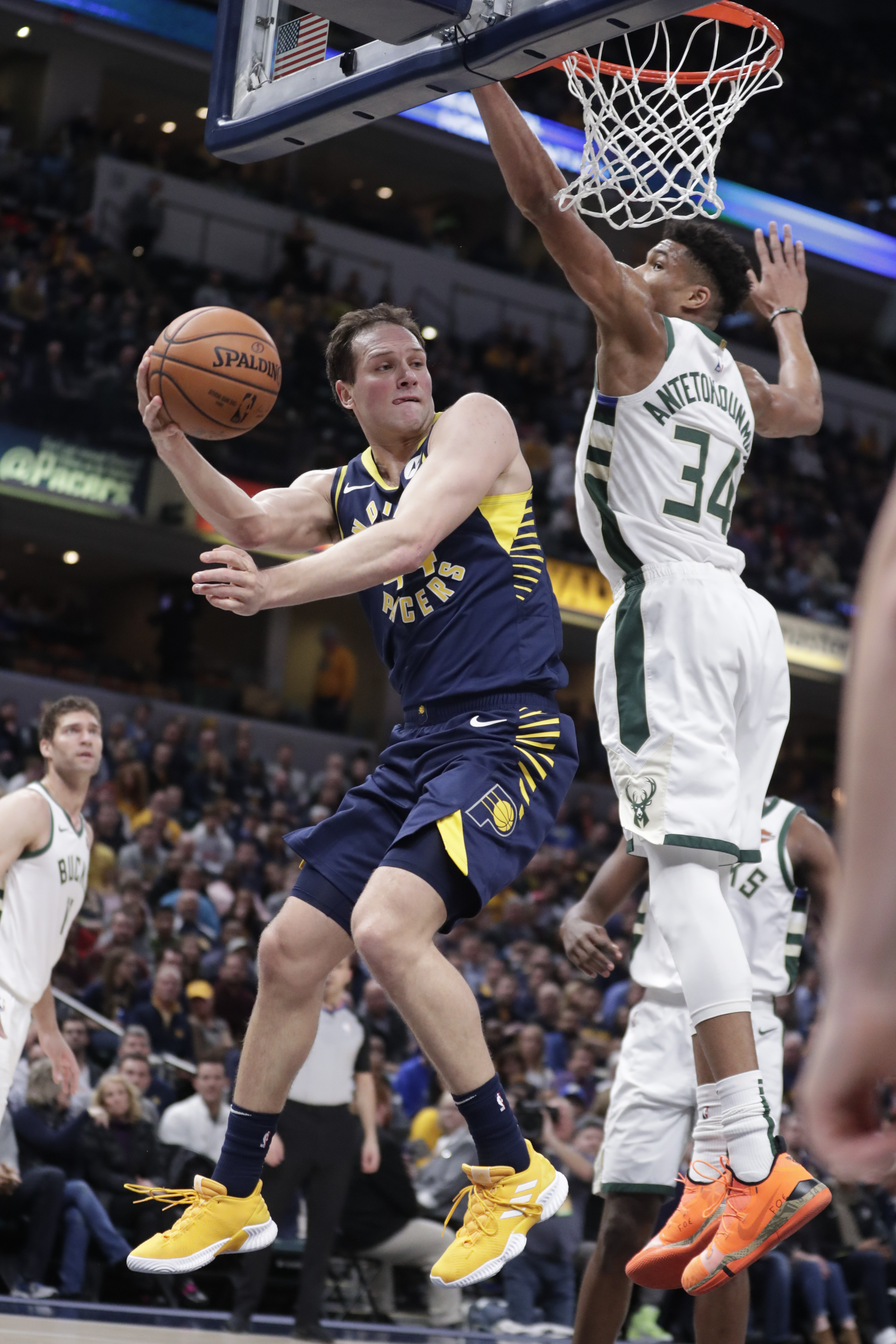 Antetokounmpo fuels Bucks late rally to charge past Pacers