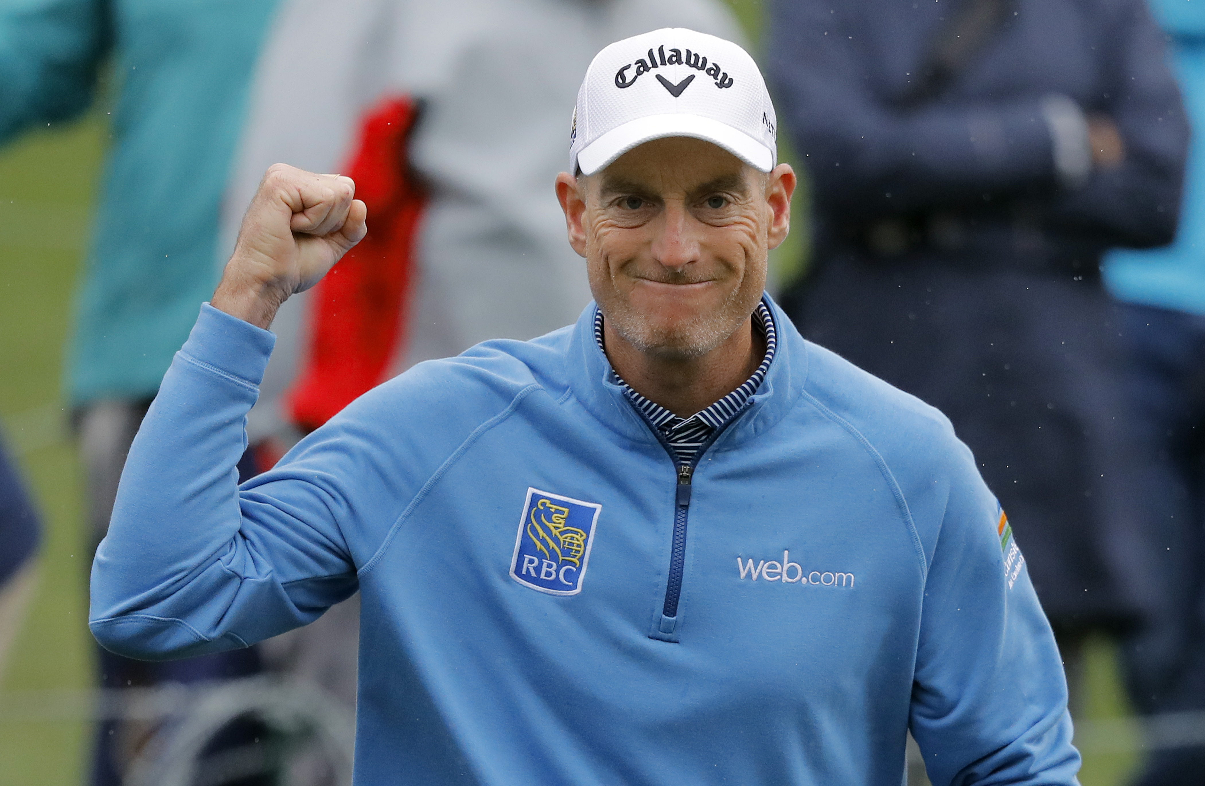 Furyk closes with flurry, finishes 2nd in hometown event