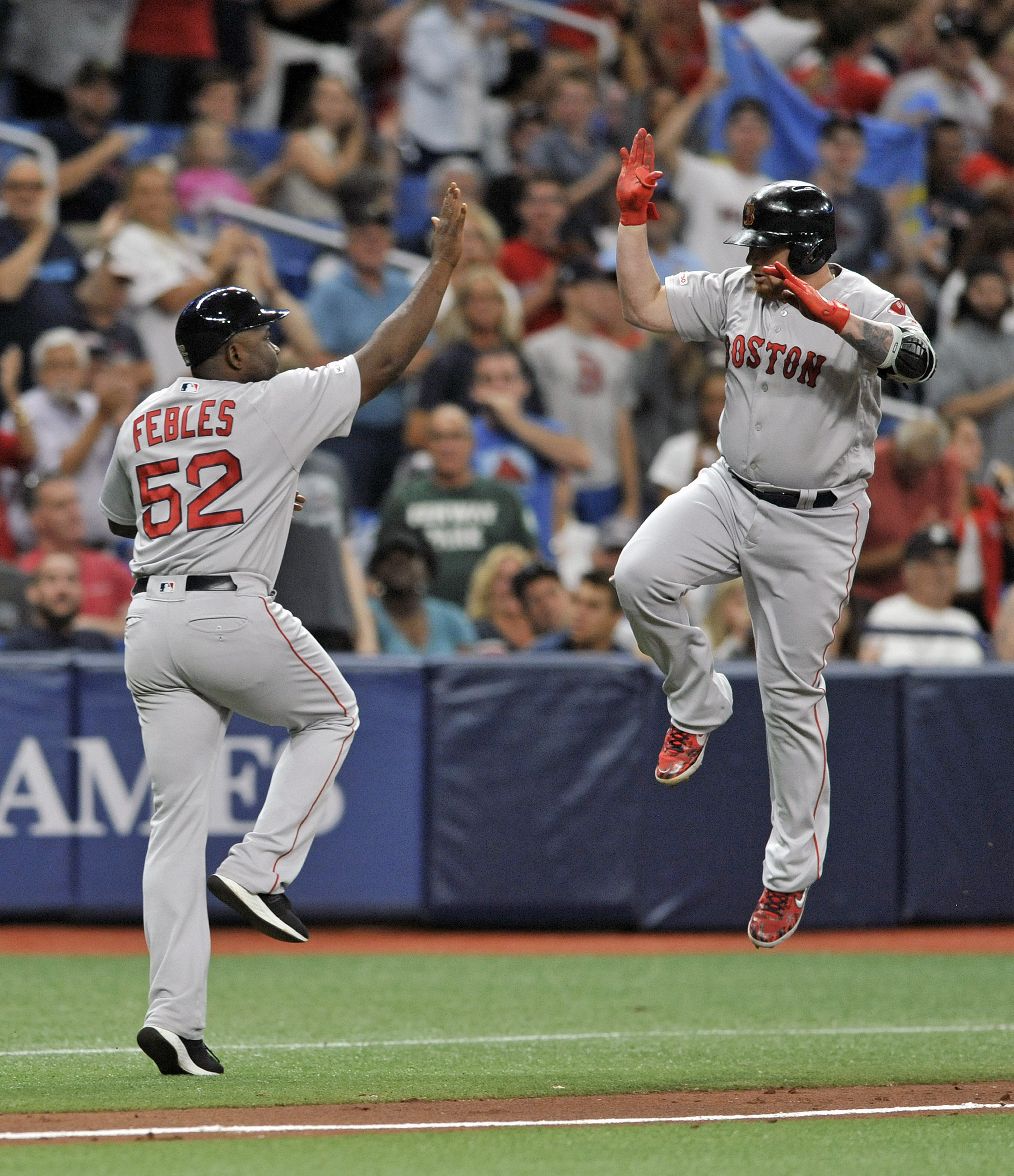Boston beats Tampa Bay 5-4, moves into 2nd place in AL East