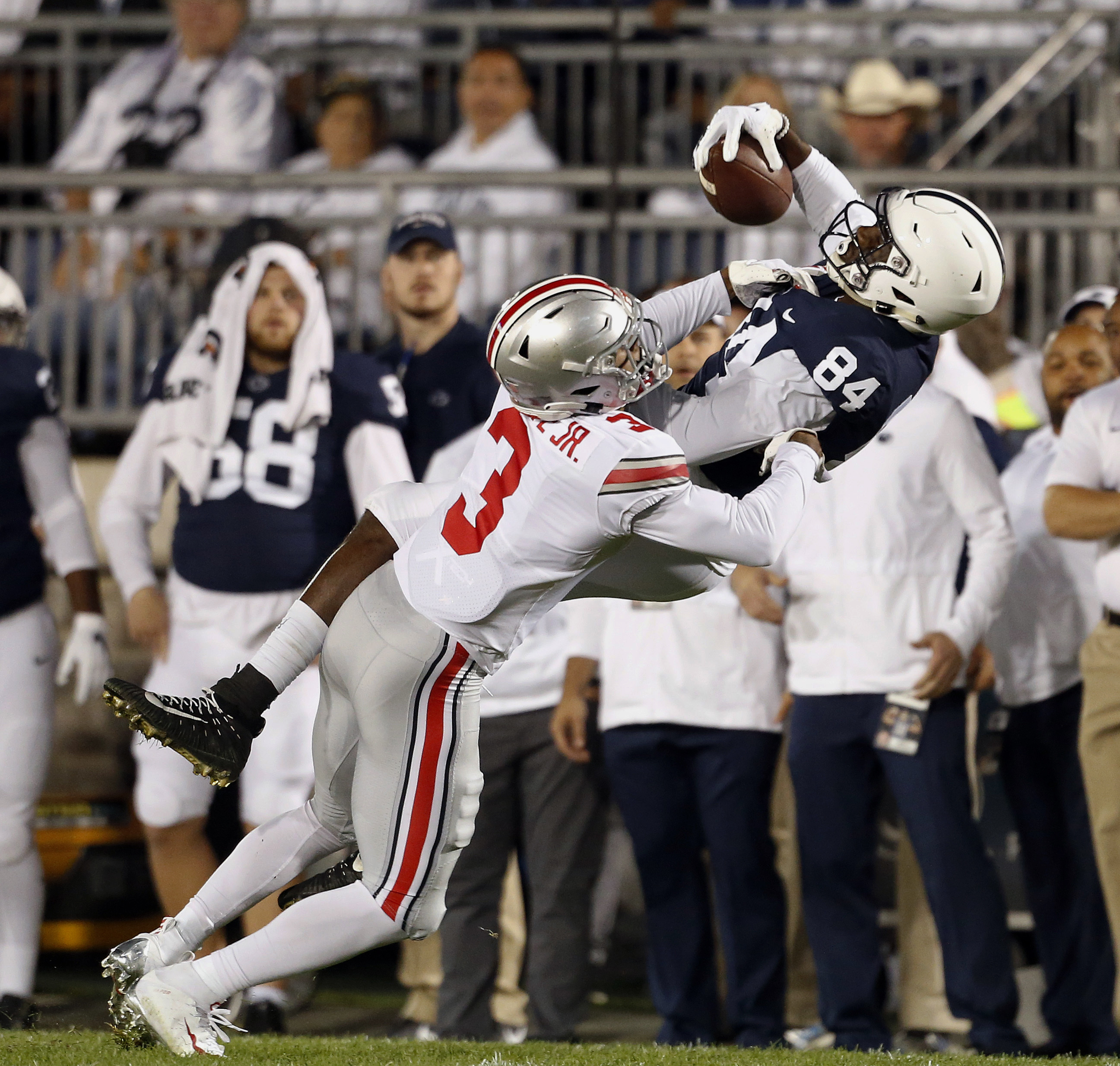 No. 4 Ohio St rallies in 4th to beat No. 9 Penn State, 27-26