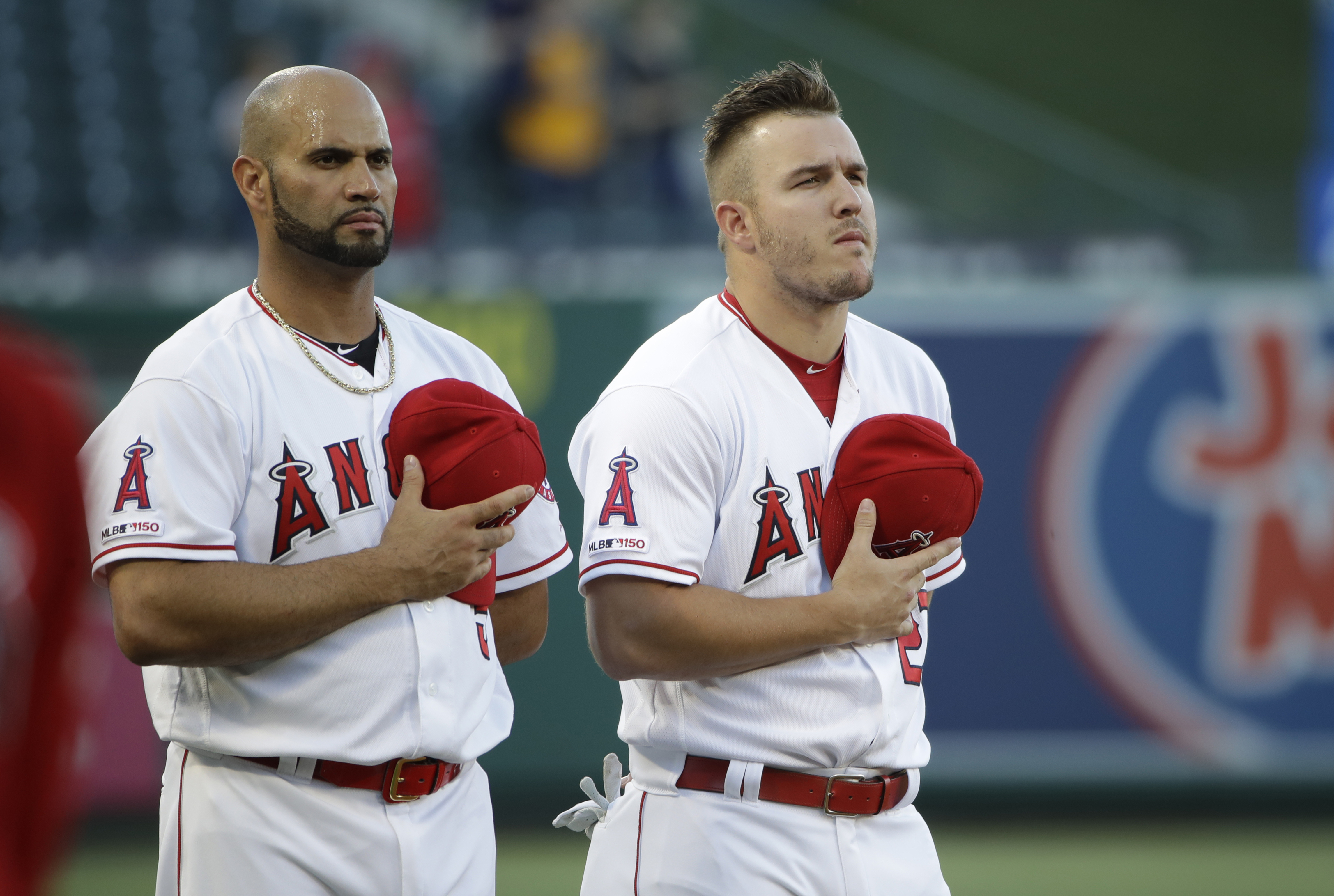 Grieving clubhouse: Tough for Angels, like teams before them