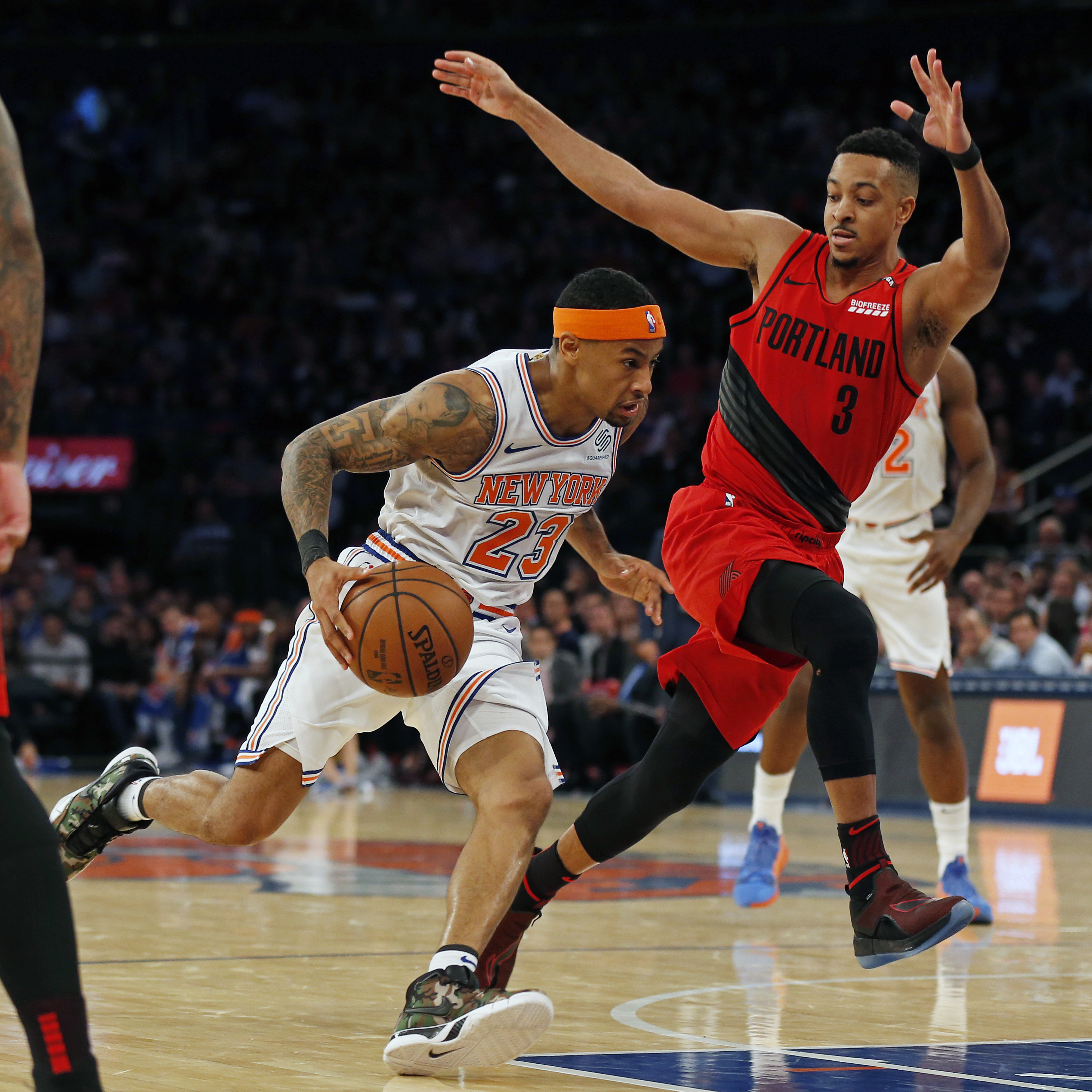 McCollum, Lillard help Blazers edge Knicks 118-114