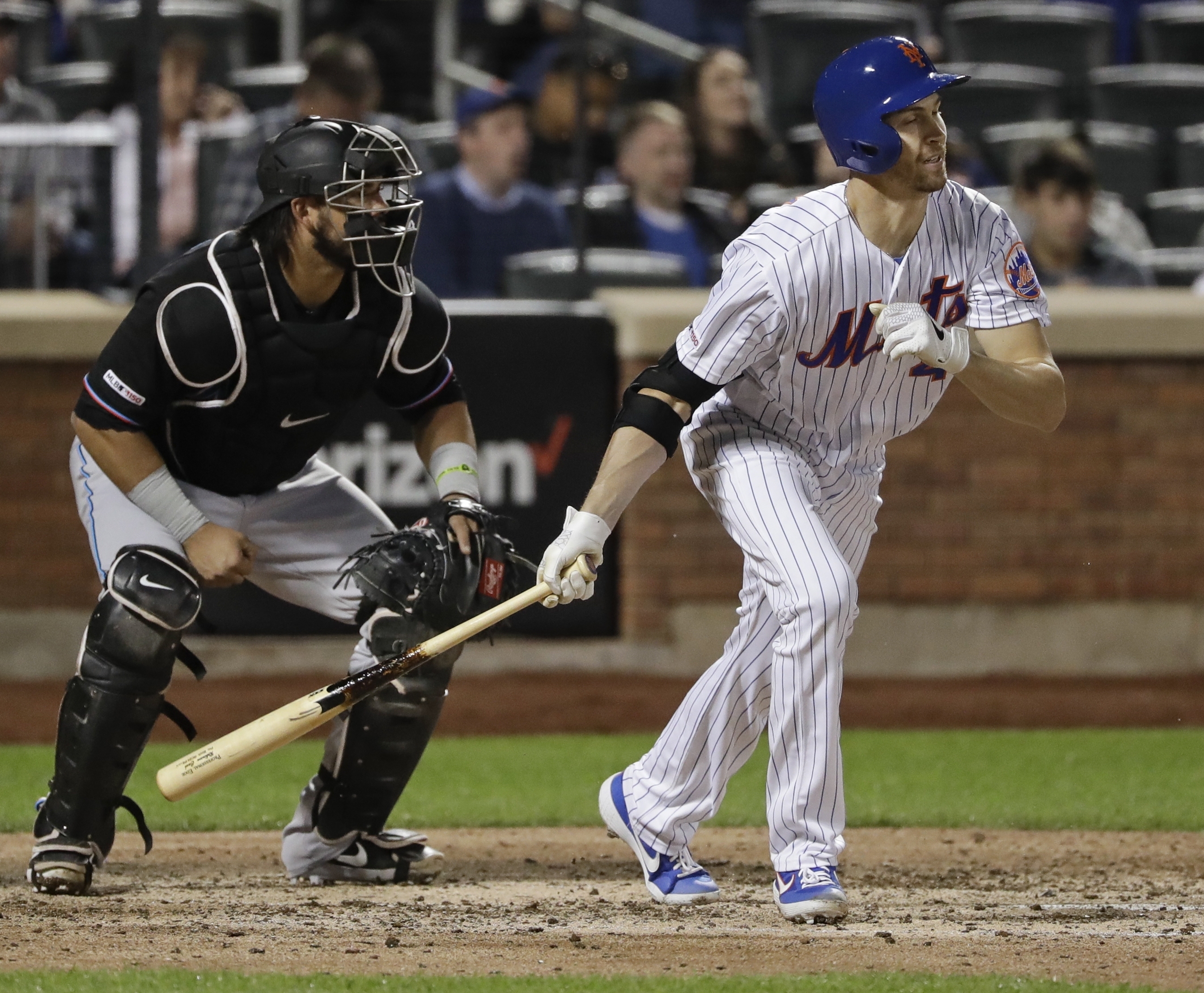 DeGrom ends 5-start winless streak, Mets beat Marlins 4-1