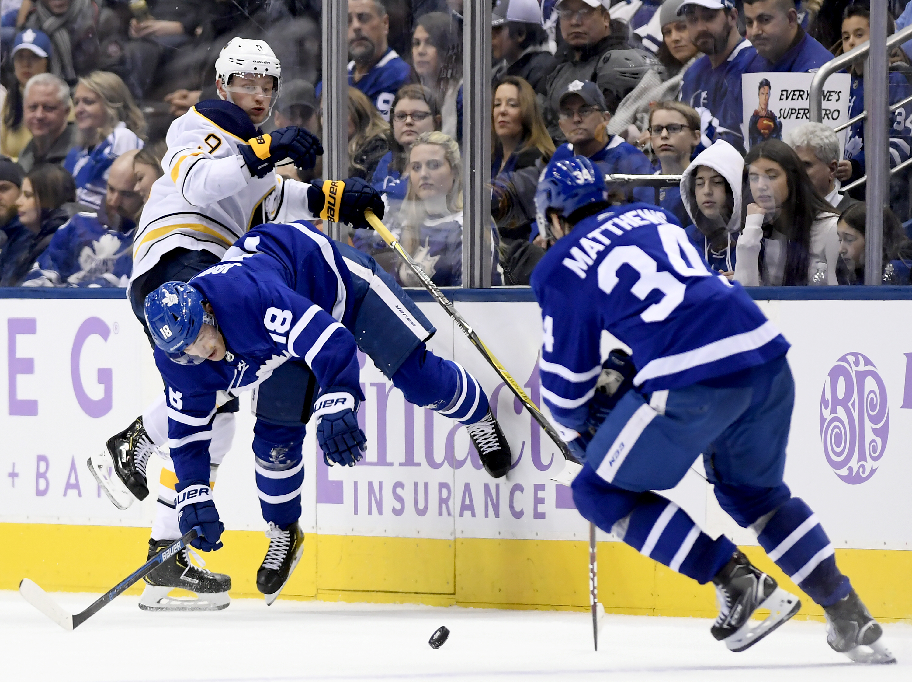 Tavares scores in OT, leads Maple Leafs past Sabres 2-1