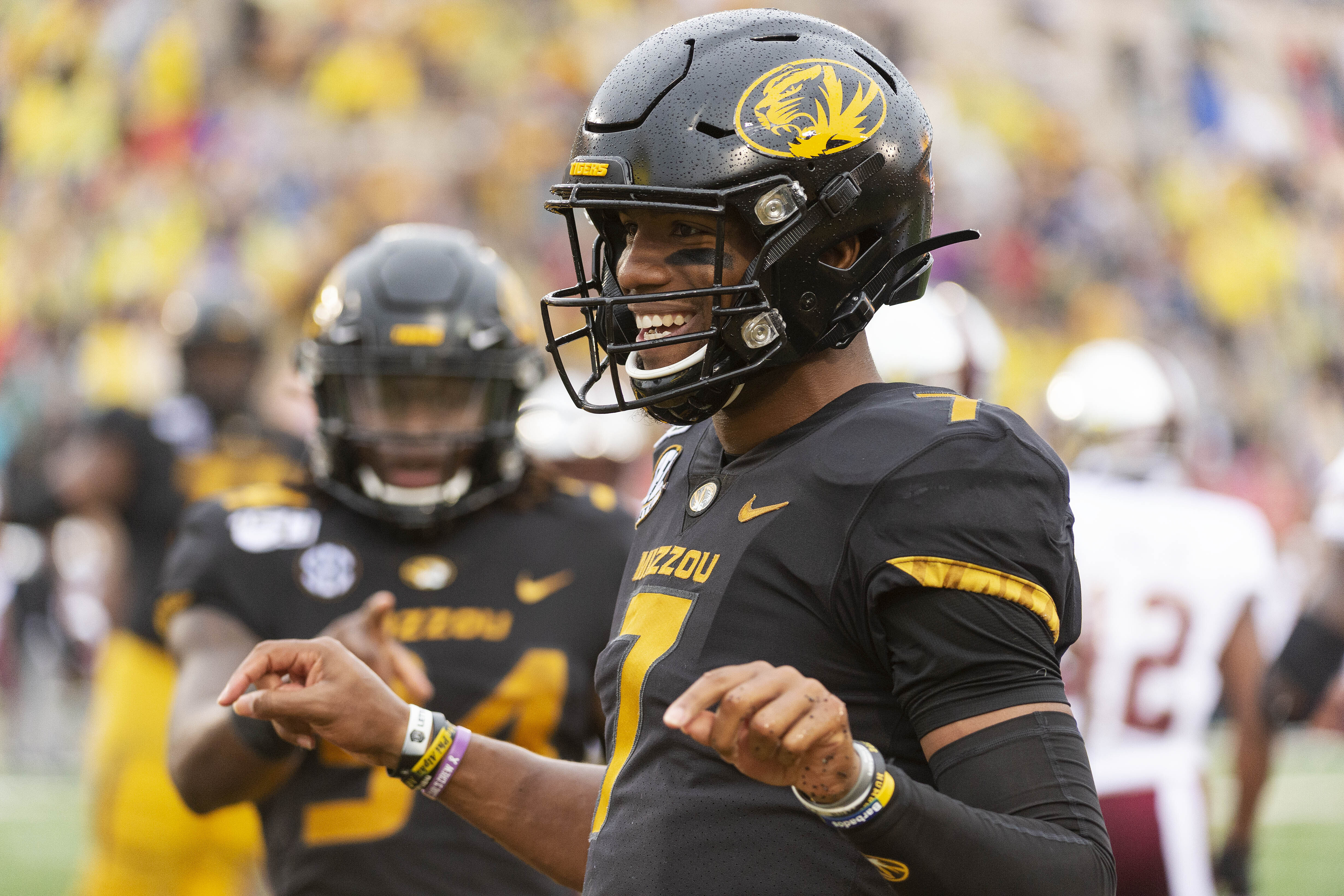 Missouri QB Bryant injured in 42-10 rout of Troy