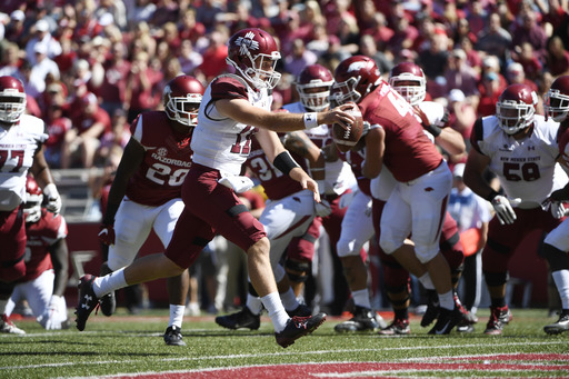 Allen sets season highs in Arkansas win over New Mexico St. (Sep 30, 2017)