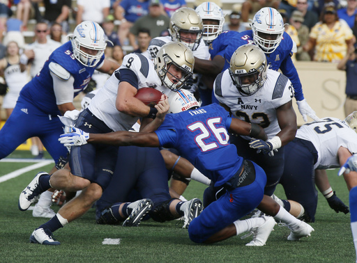 Abey, Navy's running game grinds down Tulsa to stay unbeaten (Sep 30, 2017)