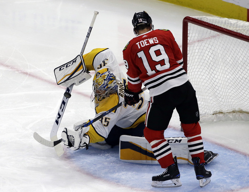 Saad's OT goal lifts Blackhawks over Preds 2-1 (Oct 14, 2017)