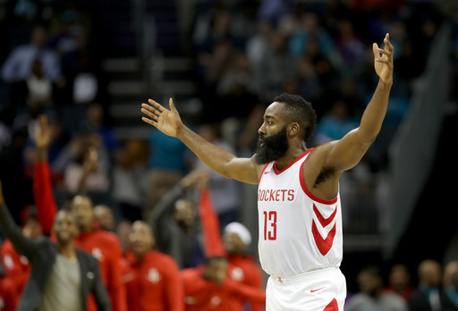 Harden's triple-double lifts Rockets past Hornets 109-93 (Oct 27, 2017)