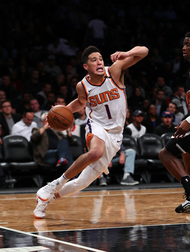 Booker scores 32, Suns rally late to beat Nets 122-114 (Oct 31, 2017)