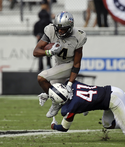 Anderson helps No. 14 UCF pull away from UConn for 49-24 win (Nov 11, 2017)