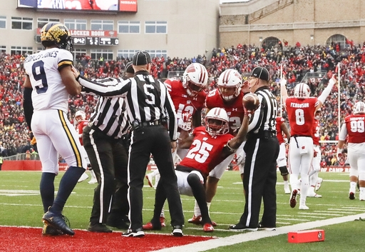 Rivalries await Buckeyes, Badgers before B1G title game