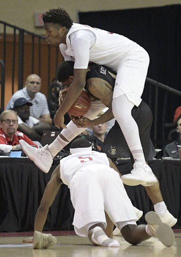 DeJesus, Fall lead UCF past Nebraska 68-59 (Nov 23, 2017)