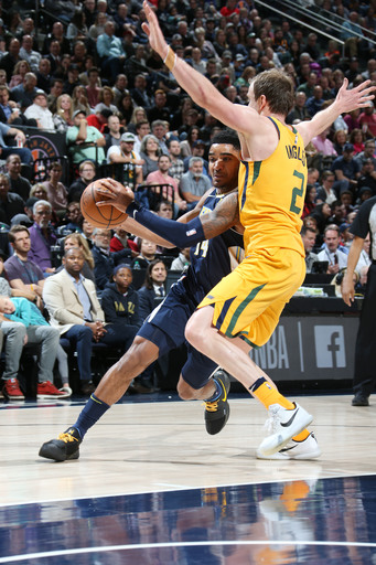 Favors scores 24, Jazz run away from Nuggets 106-77 (Nov 28, 2017)