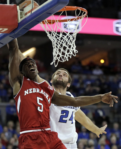 Foster's 2nd-half surge leads Creighton past Huskers 75-65 (Dec 09, 2017)