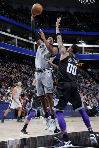 Spurs bounce back behind Aldridge, beat Kings 108-99 (Dec 23, 2017)