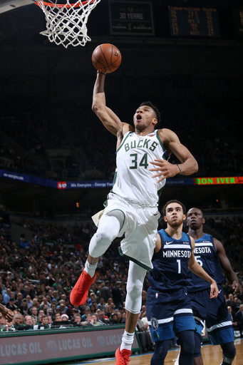 Bucks rally from 20 down to beat Timberwolves 102-96 (Dec 28, 2017)