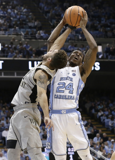 No. 13 UNC holds off Wake Forest 73-69 in ACC opener (Dec 30, 2017)