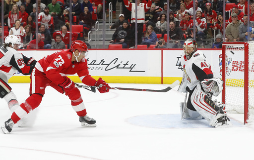 Athanasiou scores 6 seconds into OT, Red Wings top Sens