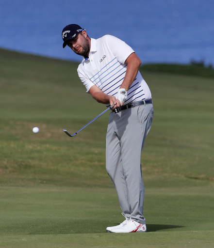 Dustin Johnson takes control at Kapalua