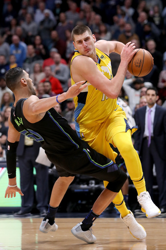 Jokic has triple-double as Nuggets beat Mavericks 91-89 (Jan 27, 2018)