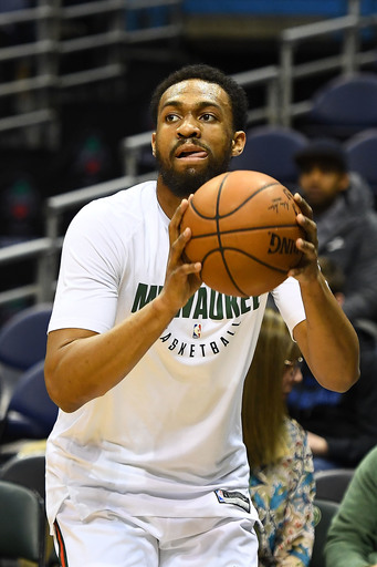 Bucks' Parker expects target date for return this week