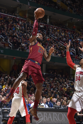 James narrowly misses triple-double, Cavs beat Pistons (Jan 28, 2018)