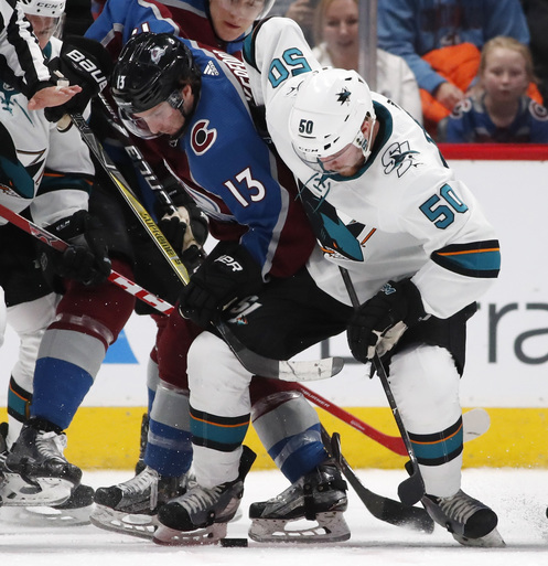 Avalanche beat Sharks 3-1 for 9th straight win at home