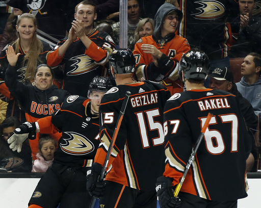 Ducks hold off Oilers 3-2 as Gibson makes 30 saves in return