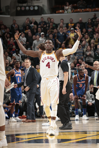 Oladipo scores 30 points as Pacers beat Knicks 121-113