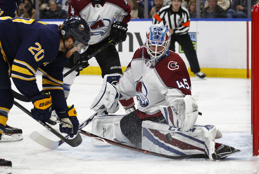 Avalanche hang on in 5-4 win over Sabres
