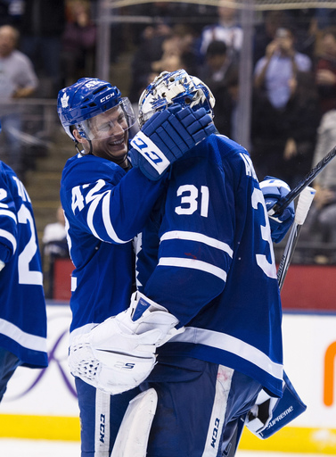 Andersen makes 40 saves, Maple Leafs blank Panthers 1-0