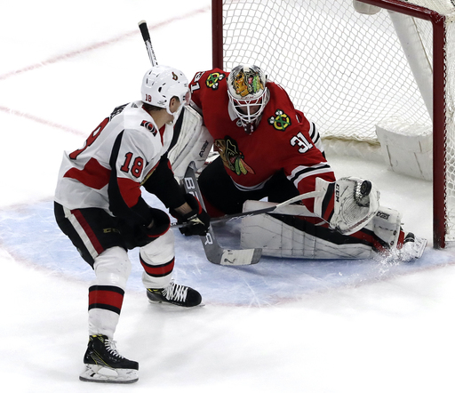 Schmaltz scores in 7th round of SO, Blackhawks edge Senators